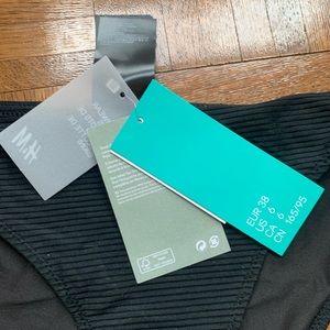 BNWT - H&M Ribbed Bathing Suit Bottom - 6